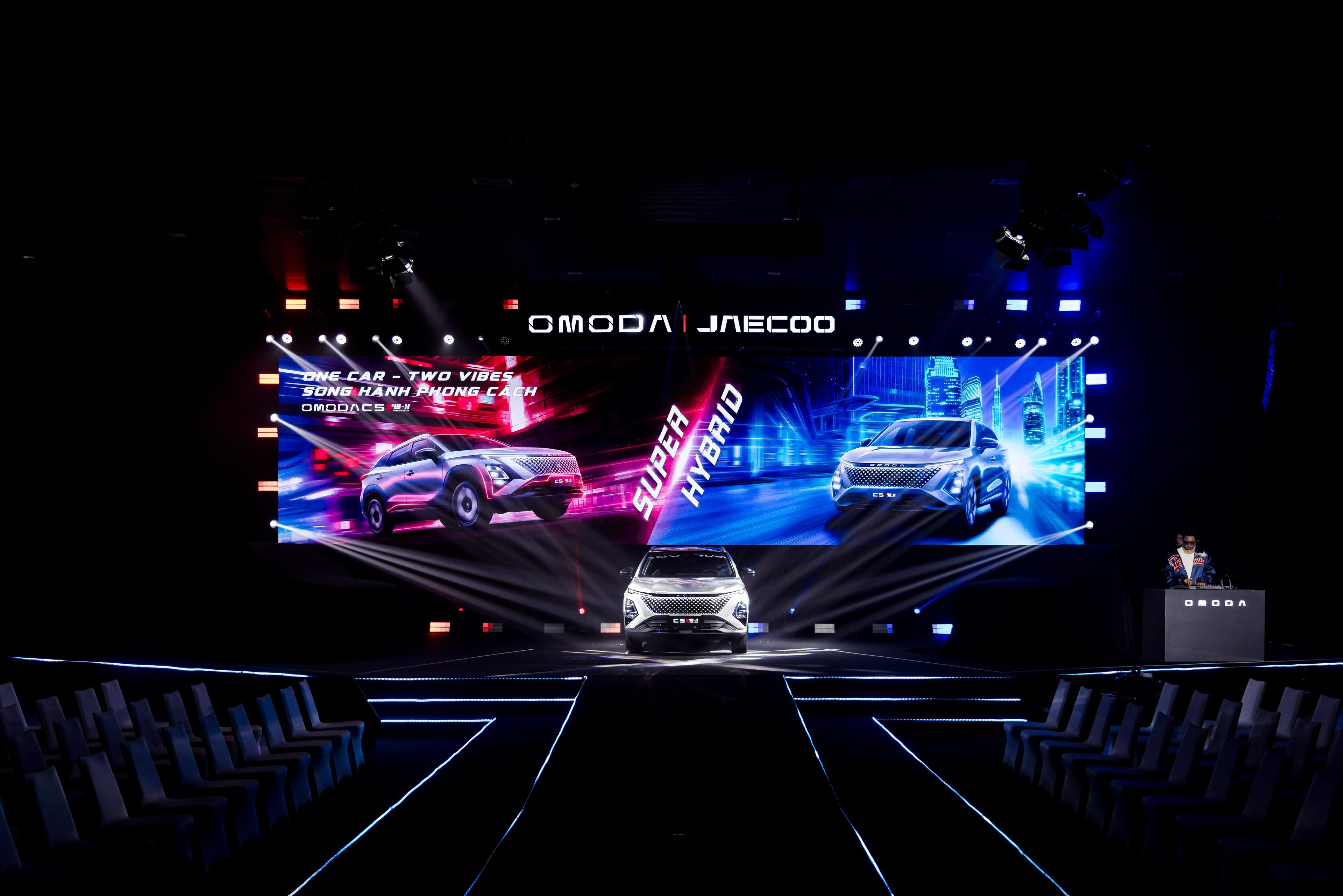 Omoda & Jaecoo Việt Nam ra mắt Omoda C5 SHS-H: SUV Super Hybrid mạnh mẽ, ưu đãi 08 năm đổ xăng miễn phí, giá chỉ từ 599 triệu đồng