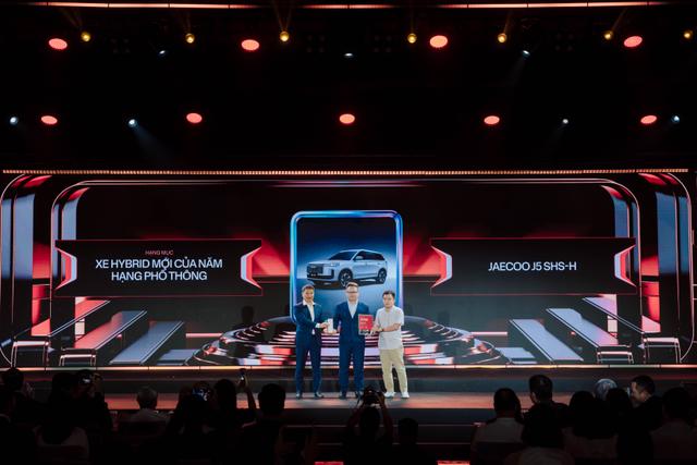 JAECOO J5 SHS-H được vinh danh “Xe Hybrid mới của năm”: Dấu ấn công nghệ Super Hybrid tại Việt Nam